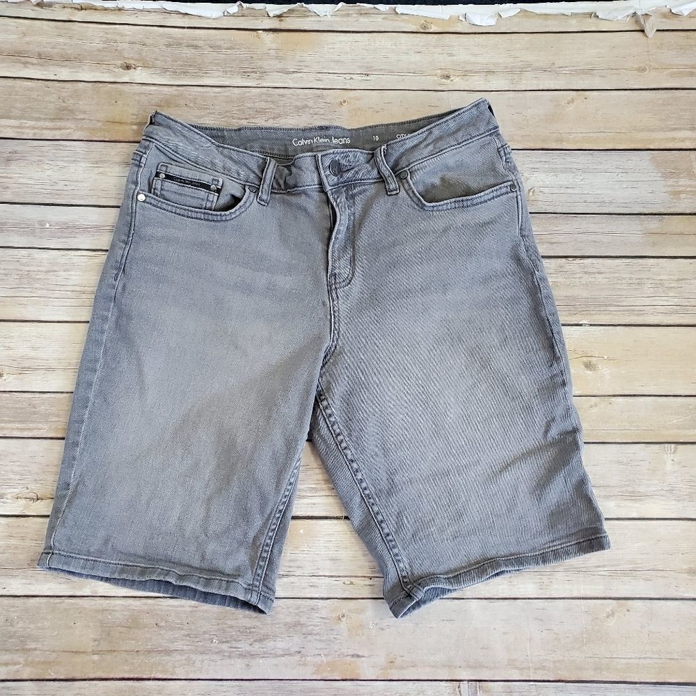 Calvin Klein gray long jean shorts city shorts